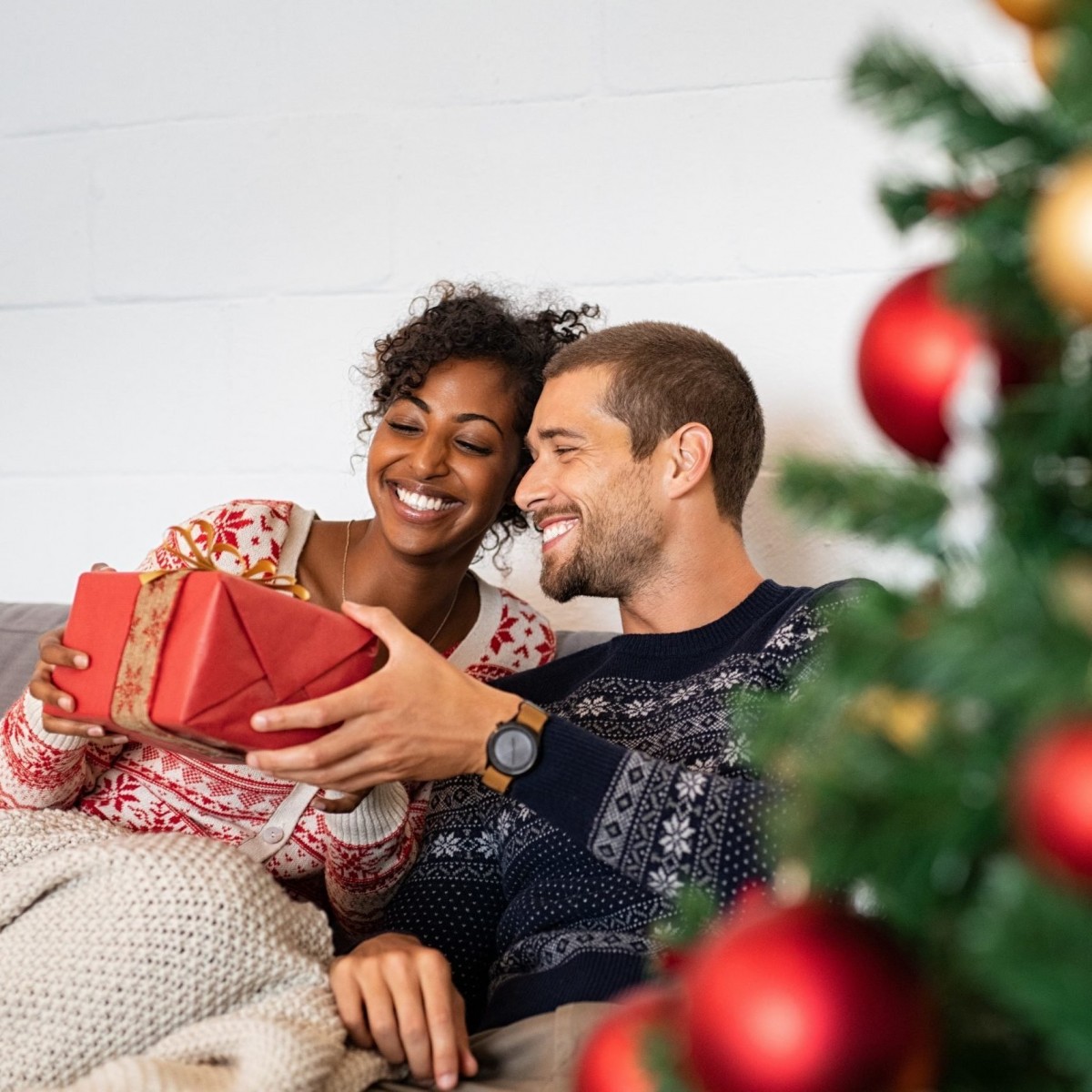 christmas-couple-scaled-e1603900297961.jpg
