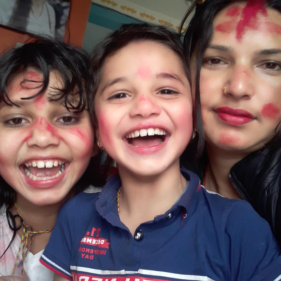 holi (7).jpg