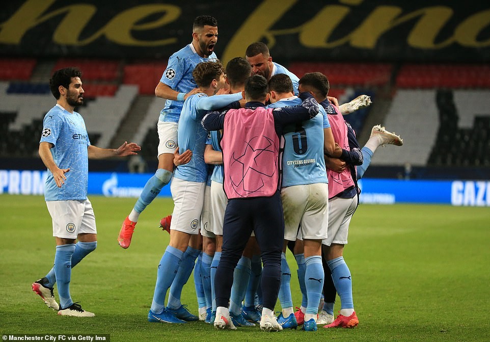 42340474-9516305-Kevin_De_Bruyne_equalised_in_the_64th_minute_before_Riyad_Mahrez-a-7_1619646833339.jpg