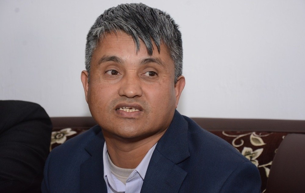 ‘पुष्पकमल दाहालले सचिवालयमा अराजनीतिक प्रस्ताव राखे, यो तथ्यको नांगो भ्रष्टीकरण हो’