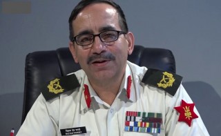 विज्ञान देव पाण्डेलाई दर्ज्यानी चिन्ह प्रदान