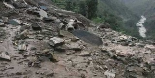 पाल्पाको फोक्सिङकोटमा पहिरो, ६ जना बेपत्ता