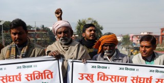 सरकारले १५ दिनभित्र भुक्तानीको ग्यारेन्टी गरे उखु किसान आन्दोलन रोक्न तयार