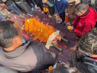 गायक रत्न बानियाँको अन्त्येष्टि