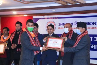 युट्युवमा राम्रो गरेका चार जनालाई ओट्जा अवार्ड