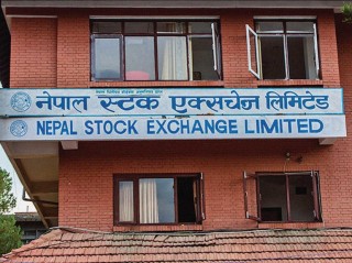 चार दिनमा ८५.९९ अङ्कले घट्यो नेप्से