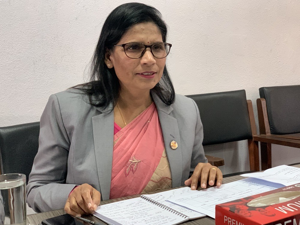 एमालेलाई घेराबन्दी गरिएको सचिव अर्यालको आरोप