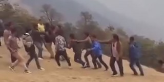 मृतकको शव परीक्षण हुँदै, प्रहरीको टोली घटनास्थलमा