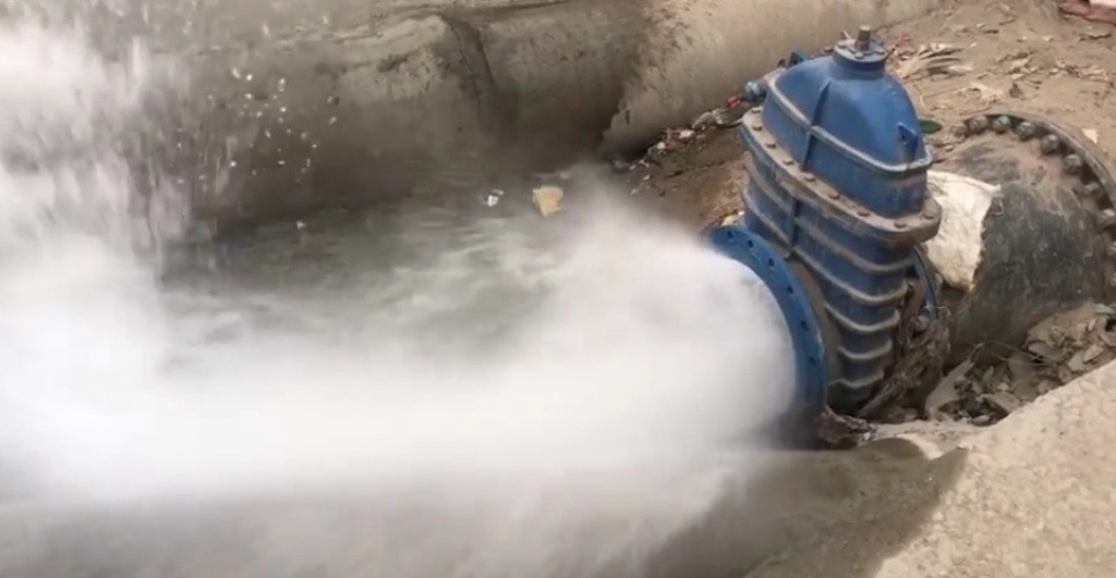 मेलम्चीको पानी पुरानो पाइपलाइनबाट वितरण गर्दा ३२० स्थानबाट चुहावट
