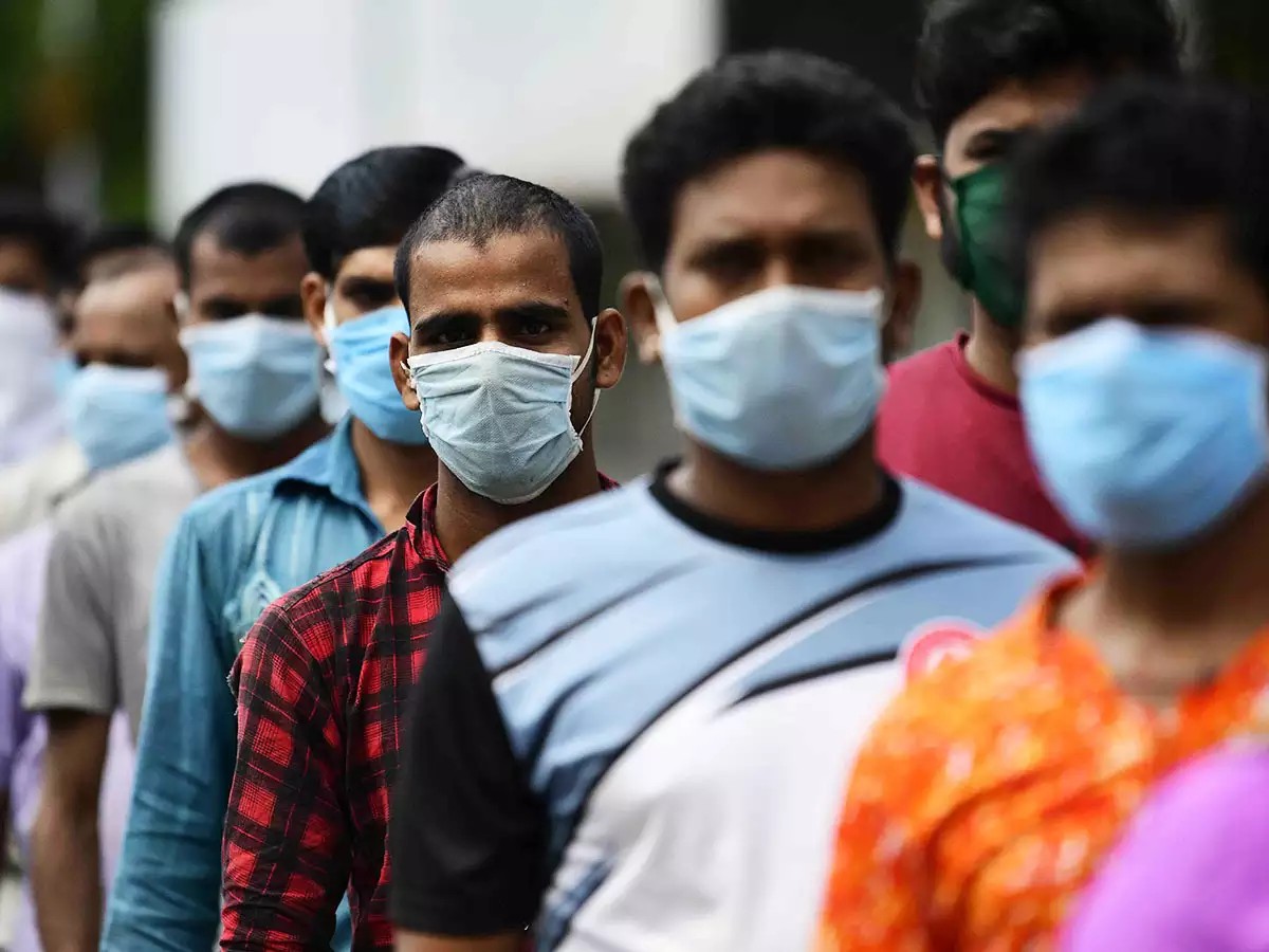 भारतमा एकैदिन दुई लाख १६ हजारभन्दा बढीलाई कोरोना संक्रमण
