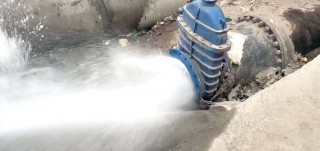 तीन सय स्थानका सडकमा मेलम्चीको पानी चुहावट