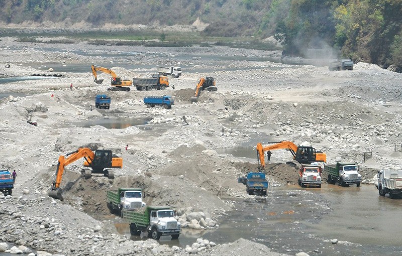 बजेटमार्फत नदीजन्य पदार्थको निर्यात गर्ने घोषणाको सर्वत्र आलोचना