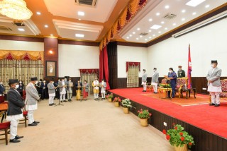 मन्त्रिपरिषद विस्तारविरुद्ध अन्तरिम आदेश, २० मन्त्री पदमुक्त