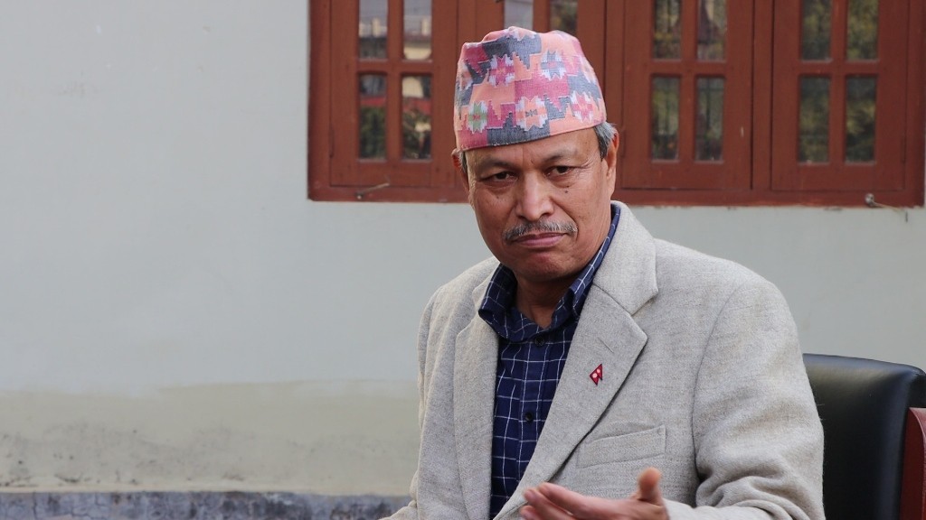 भीम रावललाई फकाउन निवासमै पुगे माधव नेपाल