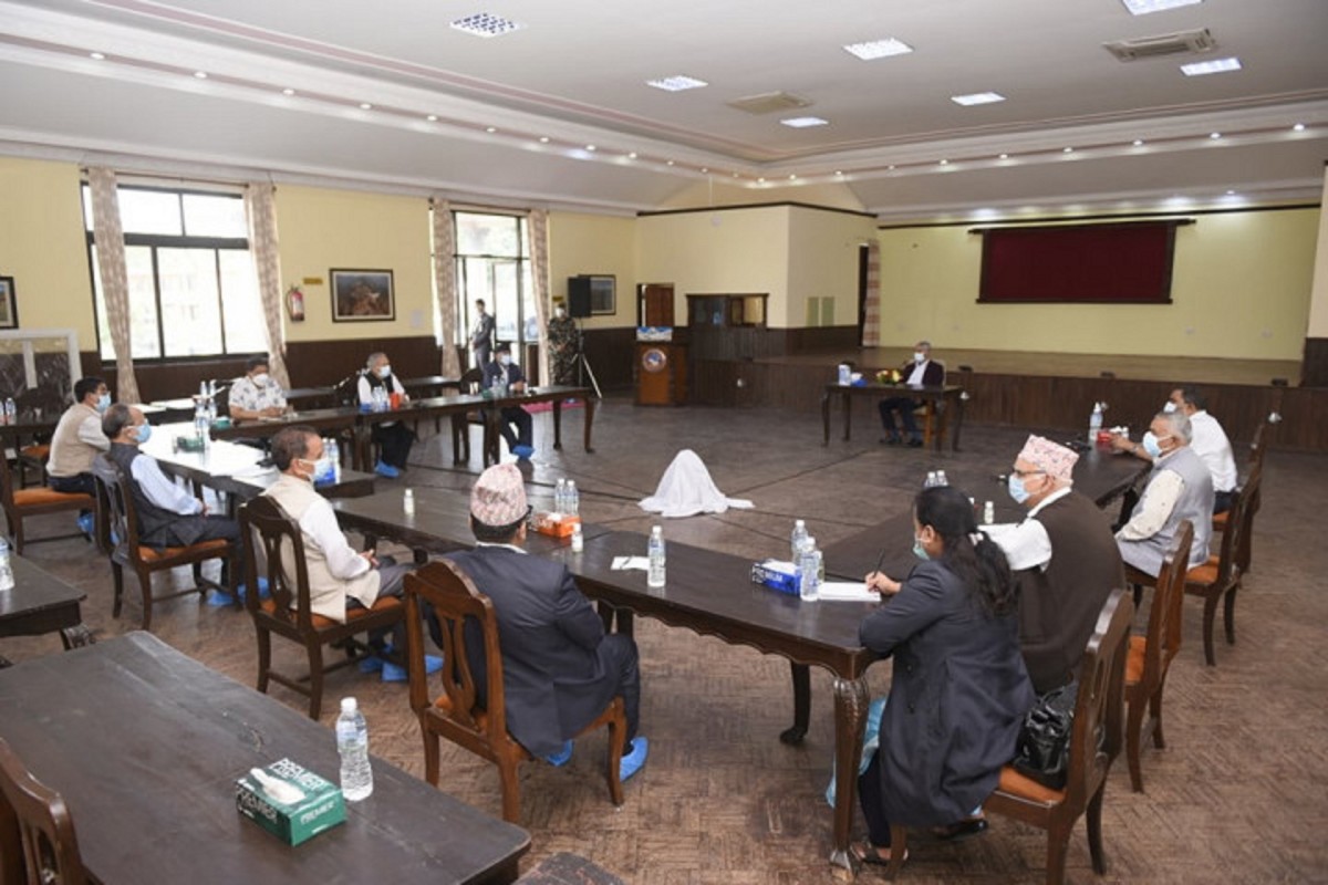 अध्यादेशबारे तत्काल निर्णय गर्न प्रधानमन्त्रीलाई आग्रह