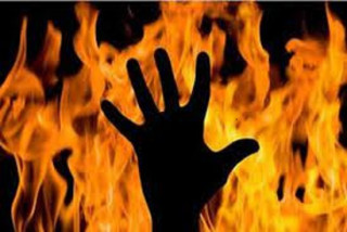 देवरले पेट्रोल छर्केर आगो लगाउदा भाउजूको मृत्यु