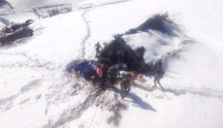 हिउँमा फसेका ३४ जनाको हेलिकप्टरद्वारा उद्धार