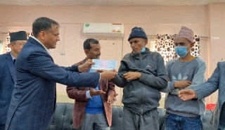 ४० वर्ष जेल बसेका दुर्गाप्रसादले ८ लाख क्षतिपूर्ति पाए