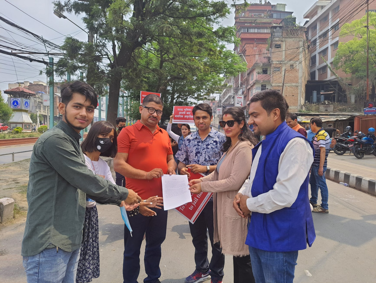 पत्रकार पाण्डेलाई तत्काल रिहा गर्न अधिकारवादी संस्थाहरूको माग