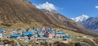 क्यान्जिनका मतदाताले मतदान गर्न डेढ घण्टा हिँड्नुपर्ने