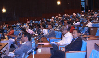 सरकारको नीति तथा कार्यक्रम संसदबाट बहुमतले पारित