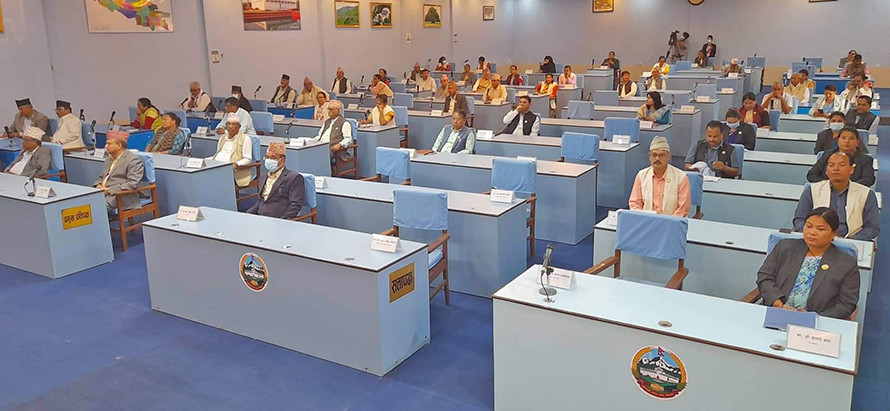 एमालेको टिप्पणी : चुनावी सरकारले पूरा हुन नसक्ने कार्यक्रम ल्यायो 