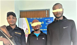 काठमाडौंबाट पेस्तोल र गोलीसहित दुई जना पक्राउ