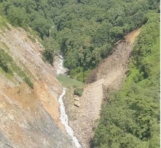 कास्कीको क्याँदुखोला पहिरोले थुनियो, तटीय क्षेत्रका बस्ती जोखिममा