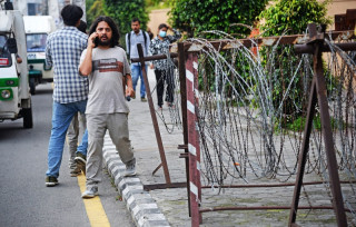 उपत्यकाका सडक अव्यवस्थित, सर्वसाधारणको सकसपूर्ण पैदलयात्रा