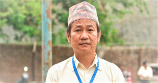 धरानका मेयर हर्क साम्पाङ्लाई प्रश्न गर्ने युवक थुनिए