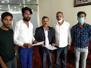 नागरिकता विधेयक छिटो प्रमाणीकरण गर्न राष्ट्रपतिलाई ज्ञापन पत्र