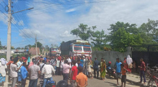कृषि सामग्रीको गोदाममा रहेको ६ ट्रक मल पर्साका किसानको कब्जामा