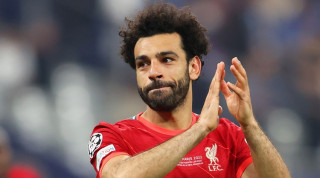 Liverpool beat Napoli 2-0