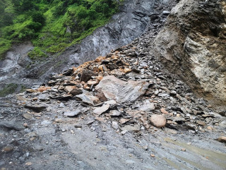 तीन महिनादेखि अवरुद्ध म्याग्दीको बेनी–भकिम्ली सडक अझै खुलेन