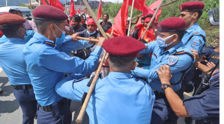 मिटरब्याज पीडितमाथि लाठी चार्ज, ६० जना पक्राउ