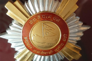 संविधान दिवसका अवसरमा ९ सय ९८ जनालाई विभिन्न विधामा विभूषण