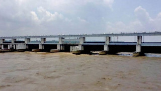 नागढुंगा नौबिसे र मुग्लिन नारायणगढ सडकखण्ड ठप्प