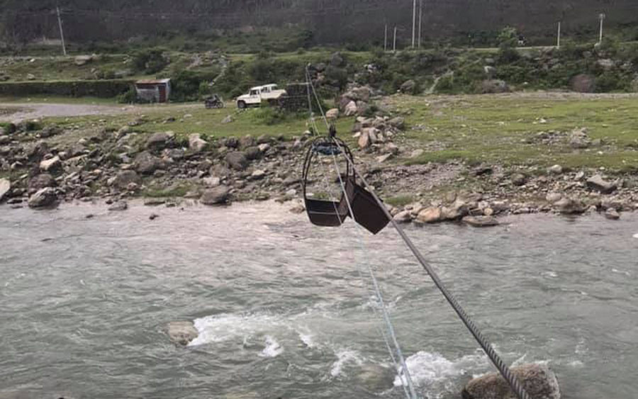 तुइनबाट खसेर दार्चुलाका एक बालक  महाकालीमा  बेपत्ता
