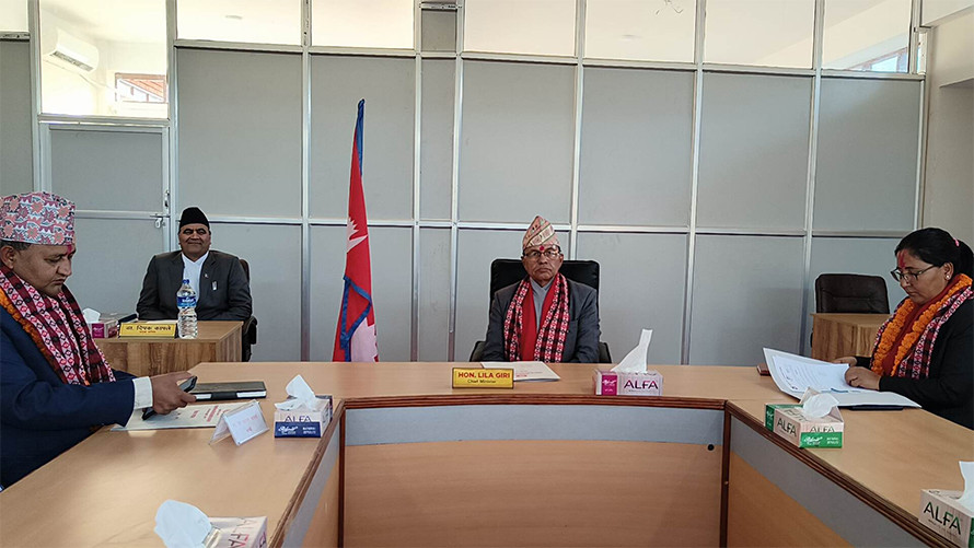 लुम्बिनी सरकारले एउटा मन्त्रालय घटाउने, प्रवक्तामा मन्त्री आचार्यलाई  तोक्ने निर्णय 