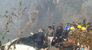 पोखरा विमान दुर्घटनाः तीनजनाको शव अझै भेटिएन