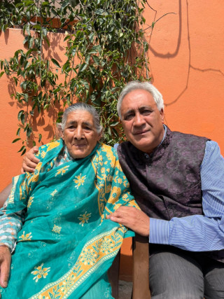 अपडेटः  कांग्रेस नेता भण्डारी र उहाँकी आमालाई थप उपचारका लागि इन्डिया लगिदै