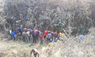 ४५ जना सवार बस पोखरामा दुर्घटना