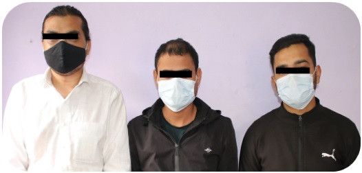 अमेरिकाबाट चकलेटको बट्टामा आएको गाँजासहित ३ जना पक्राउ
