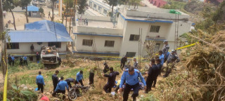 गोरखामा मिनी ट्रक दुर्घटना : एकको मृत्यु, ७ जना गम्भीर