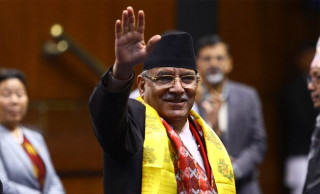 संसदमा प्रधानमन्त्री प्रचण्ड प्रफुल्ल : ओलीलाई सांकेतिक घोचपेच(खासखबर)