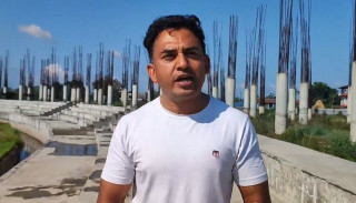 धुर्मुसले रुदैँ भनेः मलाई पलपल नमारिदिनुस्