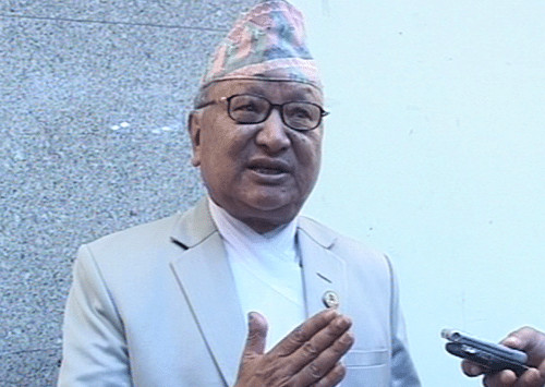 कोइराला समूहलाई दुई मन्त्री र एक राज्यमन्त्री भन्दा दिन सकिन्नः गोपालमान श्रेष्ठ