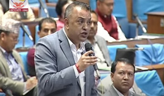 सरकार, काठमाडौं महानगरको माग तत्काल सम्बोधन गरियोस् : गगन थापा