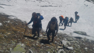 मुगु हिमपहिरोमा पुरिएकाहरूको खोजी आजदेखि गरिने