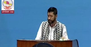 ‘शरणार्थी प्रकरणमा सरकारले कसैलाई नजोगाओस्’: रवि लामिछाने